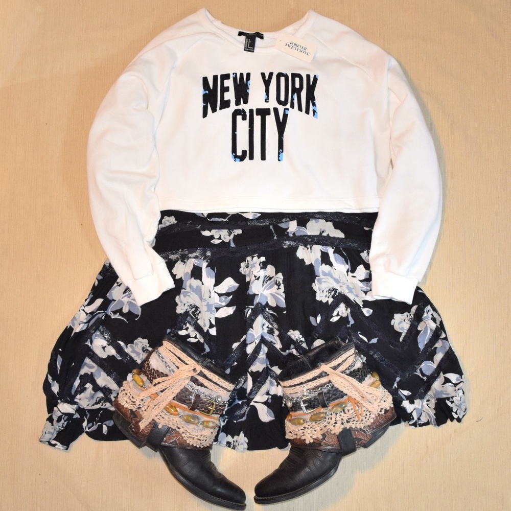 New York City Cropped Sweatshirt